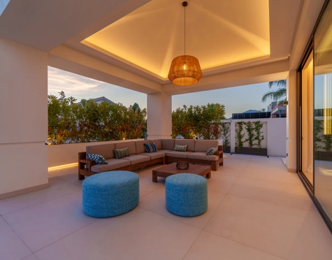 Villa for sale in Linda Vista Baja, San Pedro de Alcantara