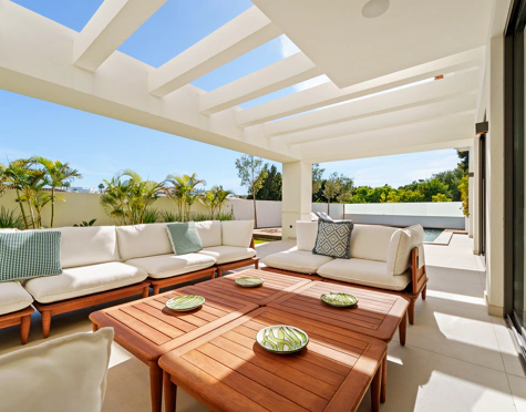Villa for sale in Linda Vista Baja, San Pedro de Alcantara