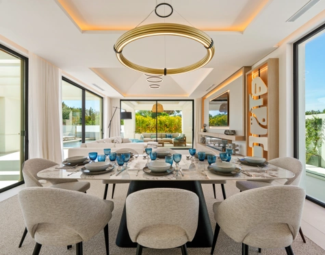 Villa for sale in Linda Vista Baja, San Pedro de Alcantara