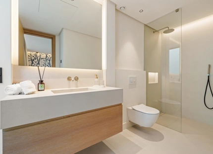 VILLA CONTEMPORÁNEA DE LUJO CON AMENIDADES MODERNAS EN SAN PEDRO DE ALCÁNTARA