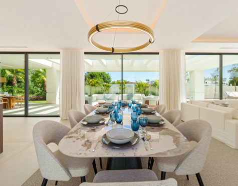 Villa for sale in Linda Vista Baja, San Pedro de Alcantara