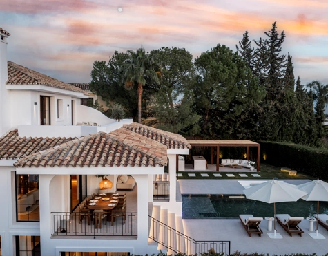 Villa for sale in Nueva Andalucia, Marbella