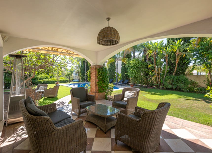 ELEGANT FRONTLINE GOLF VILLA WITH TIMELESS ANDALUSIAN CHARACTER IN LA QUINTA