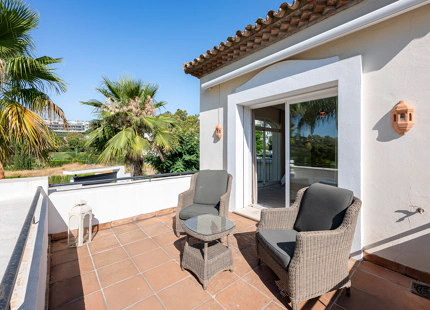 ELEGANT FRONTLINE GOLF VILLA WITH TIMELESS ANDALUSIAN CHARACTER IN LA QUINTA