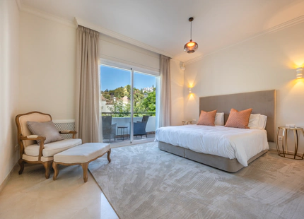 ELEGANT FRONTLINE GOLF VILLA WITH TIMELESS ANDALUSIAN CHARACTER IN LA QUINTA
