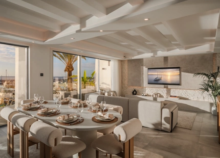 FRONTLINE MARINA DUPLEX PENTHOUSE WITH PANORAMIC VIEWS FOR SALE IN PUERTO BANUS