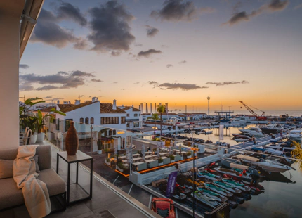 FRONTLINE MARINA DUPLEX PENTHOUSE WITH PANORAMIC VIEWS FOR SALE IN PUERTO BANUS