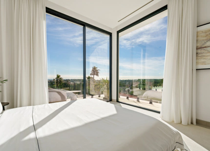 VILLA DE LUJO CON VISTAS MAGNÍFICAS EN VENTA EN LA QUINTA