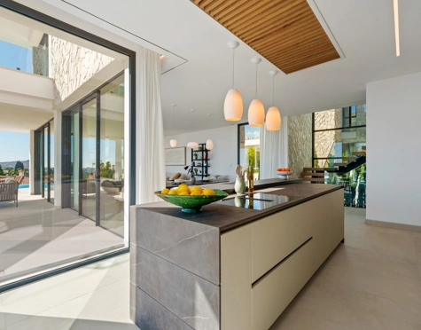 Villa for sale in La Quinta, Benahavis
