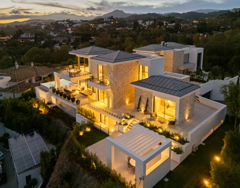 Villa for sale in La Quinta, Benahavis
