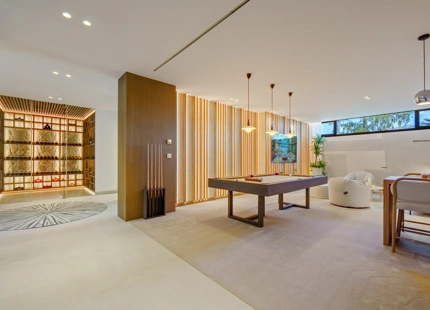 ENCANTADORA VILLA CONTEMPORÁNEA CON VISTAS PANORÁMICAS EN VENTA EN LA QUINTA