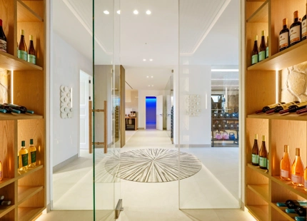 ENCANTADORA VILLA CONTEMPORÁNEA CON VISTAS PANORÁMICAS EN VENTA EN LA QUINTA