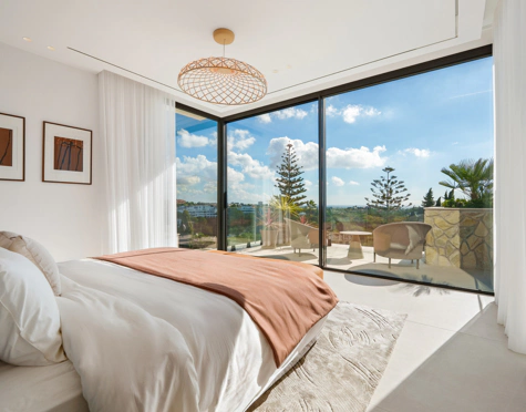 Villa for sale in La Quinta, Benahavis