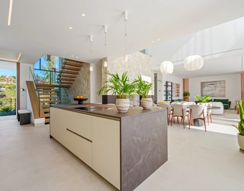 Villa for sale in La Quinta, Benahavis