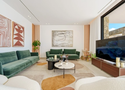 ENCANTADORA VILLA CONTEMPORÁNEA CON VISTAS PANORÁMICAS EN VENTA EN LA QUINTA