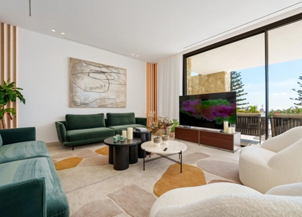ENCANTADORA VILLA CONTEMPORÁNEA CON VISTAS PANORÁMICAS EN VENTA EN LA QUINTA