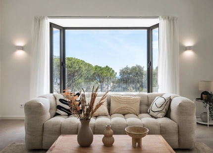 RENOVATED LUXURY VILLA WITH SEA VIEWS FOR SALE IN EL MADROÑAL