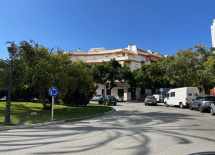 INVESTMENT OPPORTUNITY PENTHOUSE FOR SALE IN ESTEPONA CENTRE