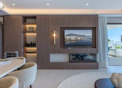 LUXURY MODERN APARTMENT WITH BREATHTAKING SEA VIEWS IN ESTEPONA