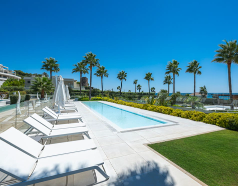 LUXURY MODERN APARTMENT WITH BREATHTAKING SEA VIEWS IN ESTEPONA