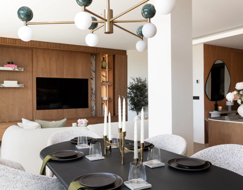 STUNNING 4-BEDROOM TOWNHOUSE WITH ROOFTOP TERRACE IN BENAHAVÍS