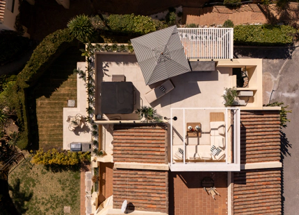 STUNNING 4-BEDROOM TOWNHOUSE WITH ROOFTOP TERRACE IN BENAHAVÍS