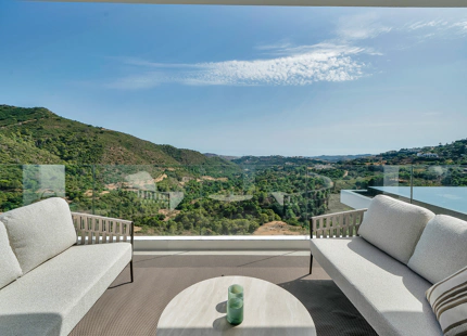 AN EXCEPTIONAL GEM – LUXURY VILLA IN BENAHAVÍS