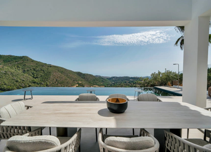 AN EXCEPTIONAL GEM – LUXURY VILLA IN BENAHAVÍS
