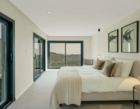 AN EXCEPTIONAL GEM – LUXURY VILLA IN BENAHAVÍS