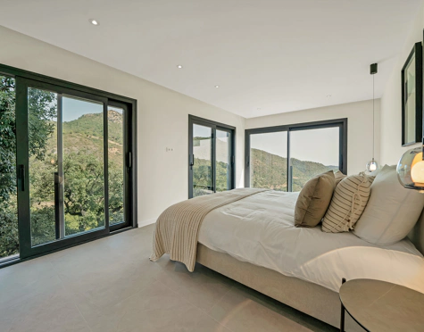 AN EXCEPTIONAL GEM – LUXURY VILLA IN BENAHAVÍS