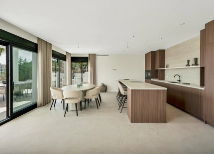 AN EXCEPTIONAL GEM – LUXURY VILLA IN BENAHAVÍS