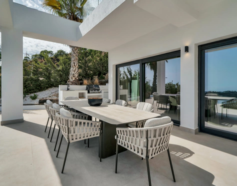 AN EXCEPTIONAL GEM – LUXURY VILLA IN BENAHAVÍS