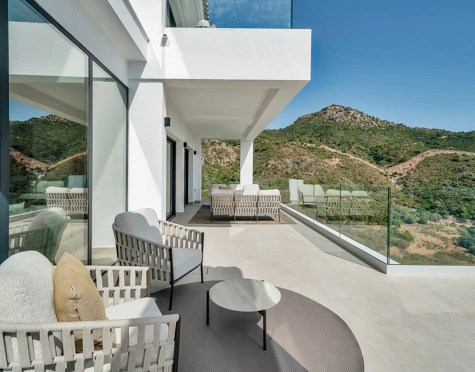 AN EXCEPTIONAL GEM – LUXURY VILLA IN BENAHAVÍS