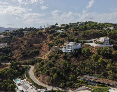 AN EXCEPTIONAL GEM – LUXURY VILLA IN BENAHAVÍS