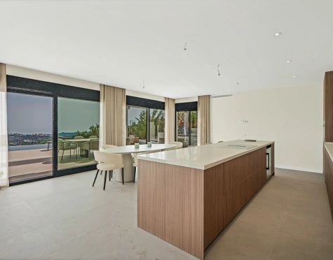 AN EXCEPTIONAL GEM – LUXURY VILLA IN BENAHAVÍS