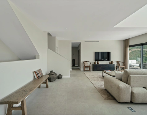 AN EXCEPTIONAL GEM – LUXURY VILLA IN BENAHAVÍS