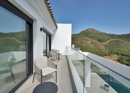 AN EXCEPTIONAL GEM – LUXURY VILLA IN BENAHAVÍS