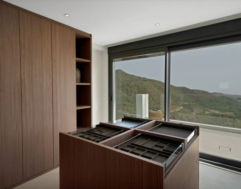 AN EXCEPTIONAL GEM – LUXURY VILLA IN BENAHAVÍS