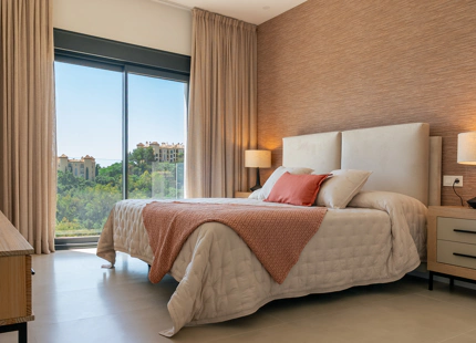 EXCEPTIONAL 5-BEDROOM VILLA WITH SEA AND GOLF VIEWS IN BENAHAVÍS