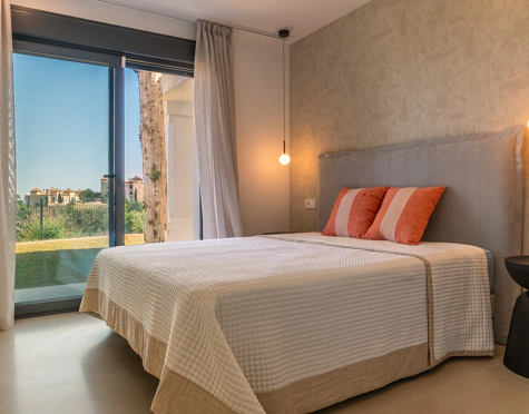 EXCEPTIONAL 5-BEDROOM VILLA WITH SEA AND GOLF VIEWS IN BENAHAVÍS