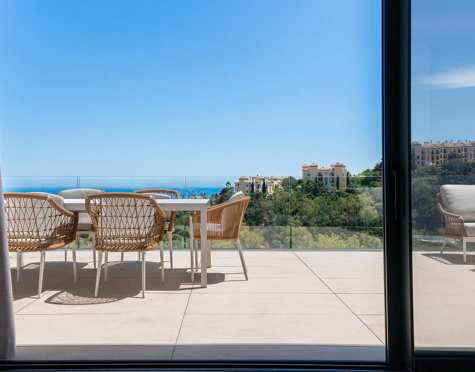 EXCEPTIONAL 5-BEDROOM VILLA WITH SEA AND GOLF VIEWS IN BENAHAVÍS