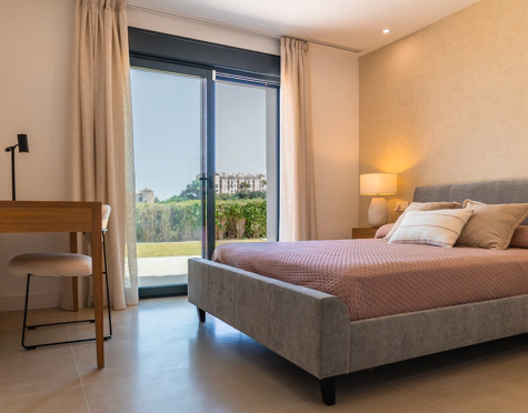 EXCEPTIONAL 5-BEDROOM VILLA WITH SEA AND GOLF VIEWS IN BENAHAVÍS
