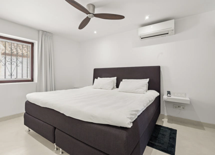 BEAUTIFULLY RENOVATED TOWNHOUSE WITH ROOFTOP TERRACE IN ESTEPONA OLD TOWN