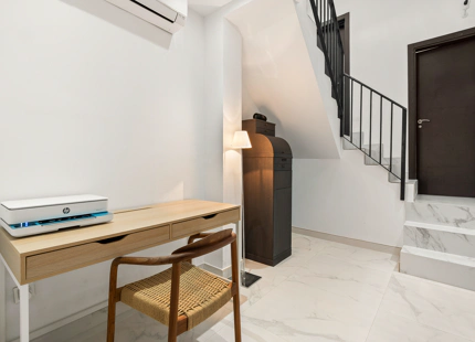 BEAUTIFULLY RENOVATED TOWNHOUSE WITH ROOFTOP TERRACE IN ESTEPONA OLD TOWN