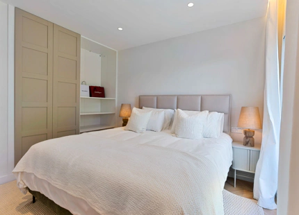 NEWLY BUILT TOWNHOUSE WITH PRIVATE POOL IN MARBELLA