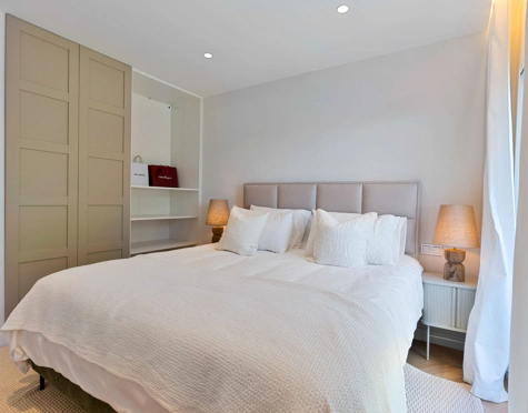 NEWLY BUILT TOWNHOUSE WITH PRIVATE POOL IN MARBELLA
