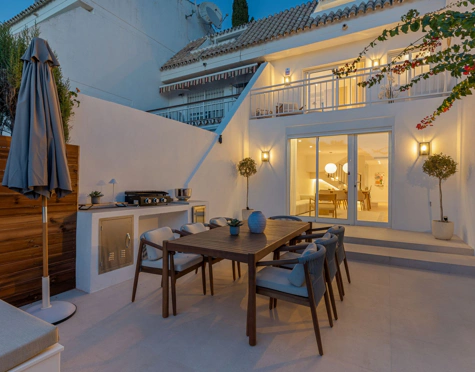 NEWLY BUILT TOWNHOUSE WITH PRIVATE POOL IN MARBELLA