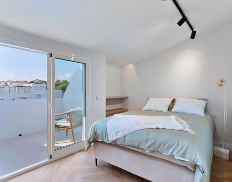 NEWLY BUILT TOWNHOUSE WITH PRIVATE POOL IN MARBELLA