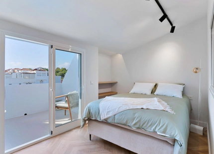 NEWLY BUILT TOWNHOUSE WITH PRIVATE POOL IN MARBELLA