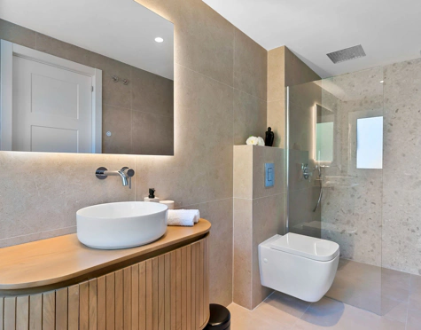NEWLY BUILT TOWNHOUSE WITH PRIVATE POOL IN MARBELLA